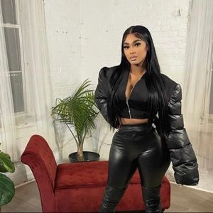 🆕 Crop Black Puff Sleeve Jacket